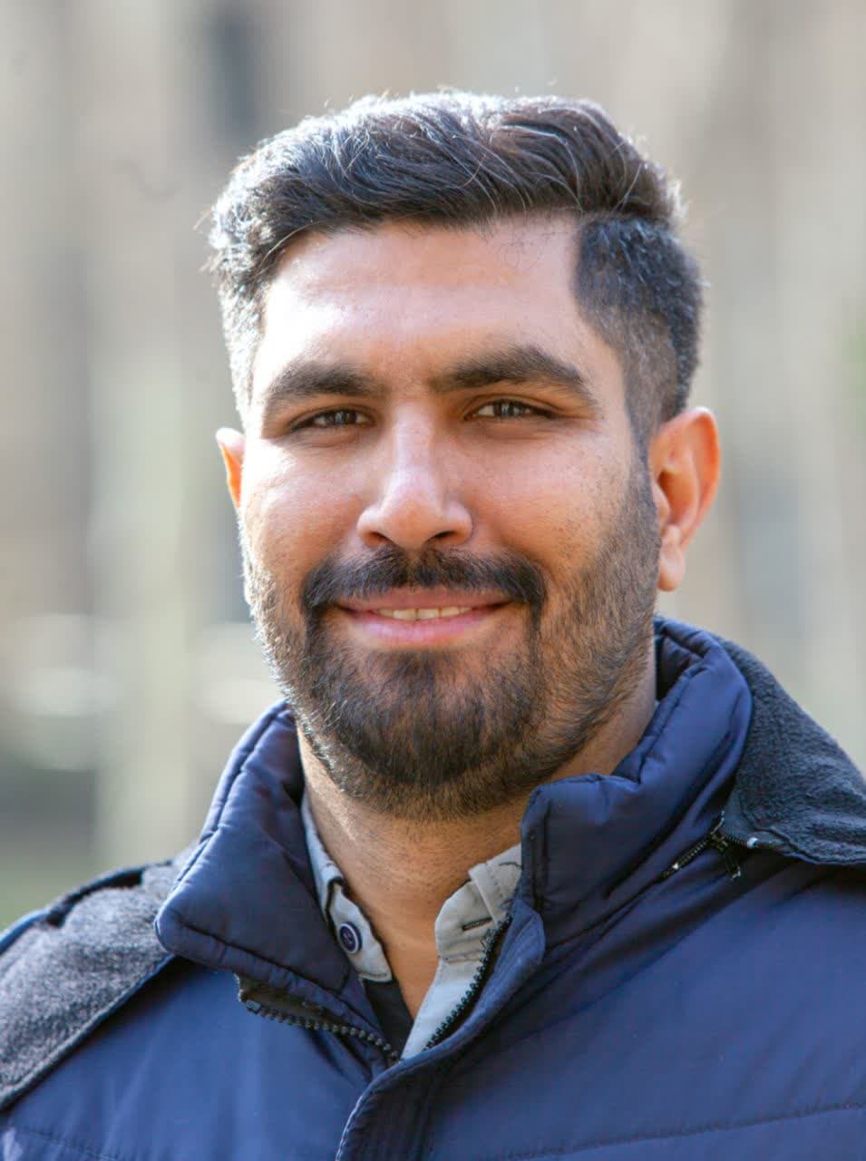 علی  دالوندی