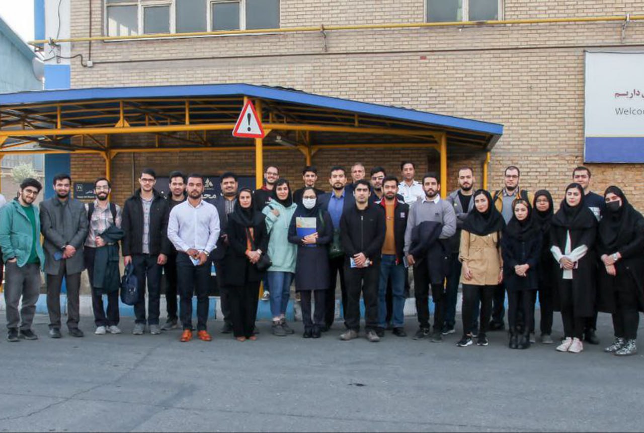 بازدید اعضای انجمن علمی دانشجویی مدیریت صنعتی از شرکت پارس خودرو