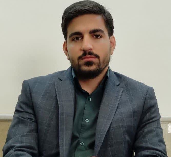 حسین آئینه نگینی 