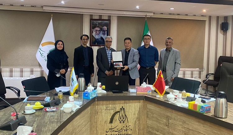 برگزاری نشست مدیر روابط بین المللی- واحد بین الملل دانشگاه با رایزن فرهنگی سفارت چین