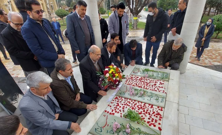 آیین غبار روبی و عطرافشانی مزار شهدای گمنام دانشگاه تربیت مدرس 