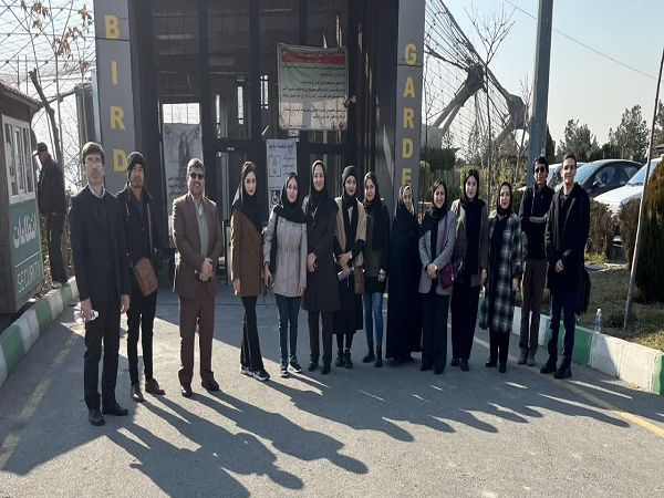 بازدید دانشجویان پردیس کشاورزی از باغ پرندگان تهران 