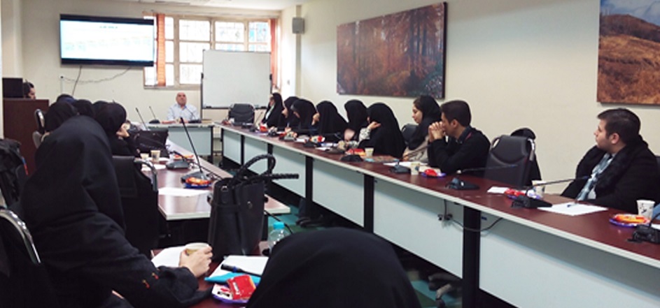 چهارمین پیش نشست همایش ملی دانشجویی«زن، اشتغال و اقتصاد مقاومتی» برگزار شد